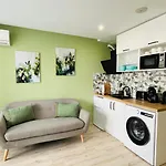 Paradiso 'в' 311 Private Apartment *