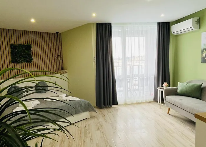 Paradiso 'в' 311 Private Apartament *